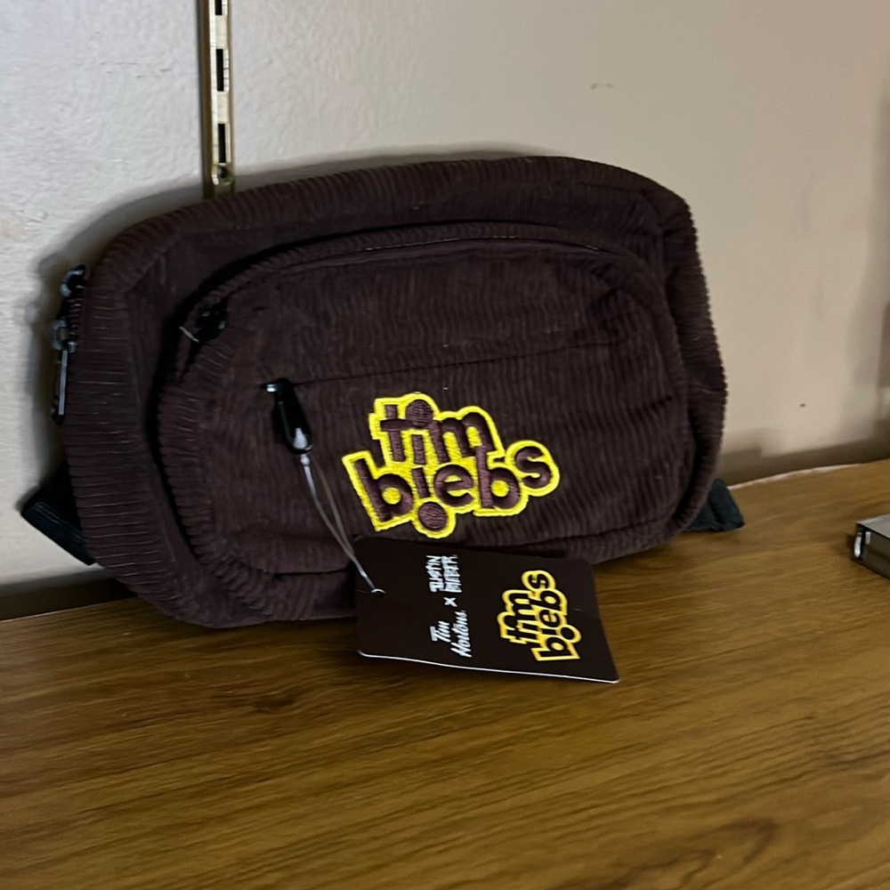 😄Justin Bieber Fanny pack NWT corduroy